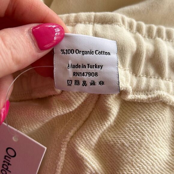 🐿️ NWT Outdoor Voices Pickup 3” Short In Vanilla Size XXXL - Picture 7 of 7
